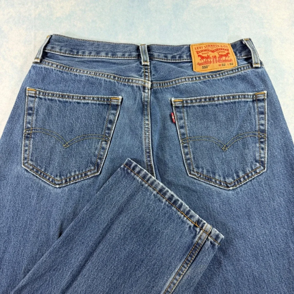 Levi's 550 Relaxed Fit Jeans Mens 32x32 Blue Excellent Tapered Leg Denim